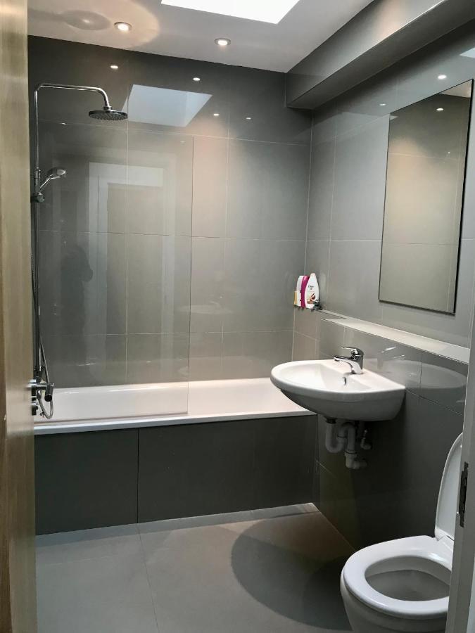 2 Bedroom 2 Bathroom Apartment 8 Including Free Parking Bromley Ngoại thất bức ảnh